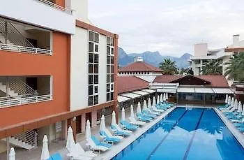 Lavia 3* Kemer