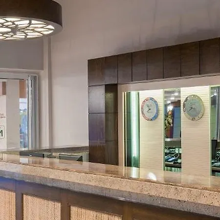 Lavia Hotel 3*